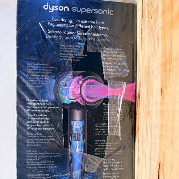 Dyson Supersonic™ Origin hair dryer -  Brand New still in Box. - Picture 3 of 6